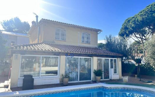 EXP06167, CASA EN LA PLAYA A 5 MIN DEL MAR DE 5 HAB., 3 BAÑOS JARDIN CON PISCINA, Castelldefels, BARCELONA