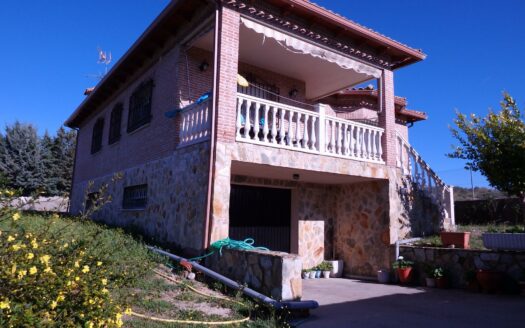 EXP06244, ¡Chalet Individual en Urbanización Tranquila con Vistas Panorámicas!, Mentrida, TOLEDO