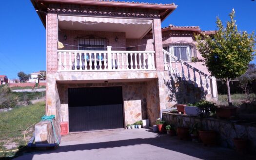 EXP06244, ¡Chalet Individual en Urbanización Tranquila con Vistas Panorámicas!, Mentrida, TOLEDO