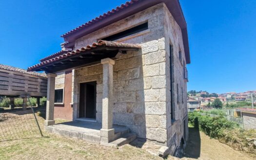 EXP07810, ¡Oportunidad! Se vende chalet de piedra en Aldán, Cangas, PONTEVEDRA