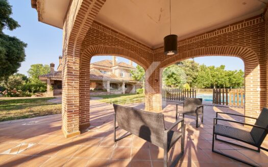 EXP07338, Chalet independiente en venta en Urbanización Este-Montepríncipe, Boadilla del Monte, Madrid., Boadilla del Monte, MADRID