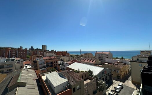 EXP07770, Semi-ático en el Maresme con vistas al mar, Montgat, BARCELONA