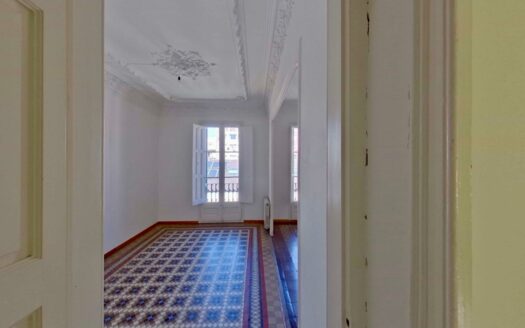 EXP06889, Piso en finca señorial para reformar, Barcelona, BARCELONA