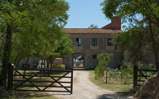 EXP08191, MASIA MODERNISTA RODEADA DEL PARQUE NATURAL AIGUAMOLLS  Castelló d’Empuries, Empuriabrava, GIRONA