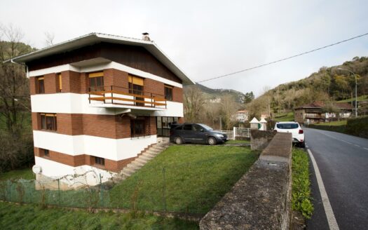 EXP06427, «Descubre tu refugio perfecto: Chalet en Villaverde de Trucíos.», Trucios – Turtzioz, VIZCAYA