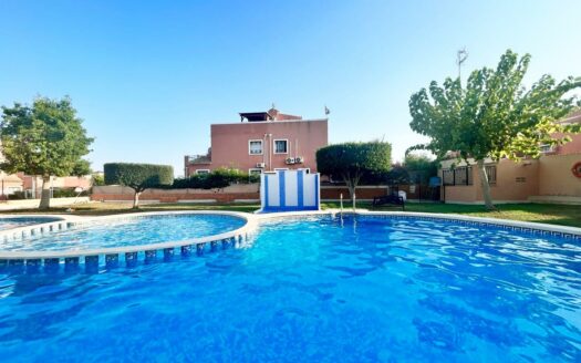 EXP08548, Amplio Chalet Pareado Reformado en Los Montesinos, La Herrada – Con Piscina y Zonas Verdes, Los Montesinos, ALICANTE