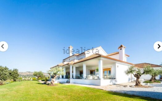 EXP08340, Chalet de lujo en Las Rozas Golf Club, Las Rozas de Madrid, MADRID