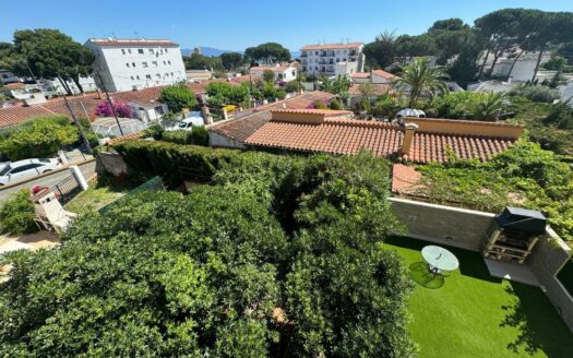 EXP08702, *** PARA APROVECHAR APARTAMENTO DE 38 M2 CON TERRAZA DE 8 M2 VISTA AL MAR ***, L’Escala, GIRONA