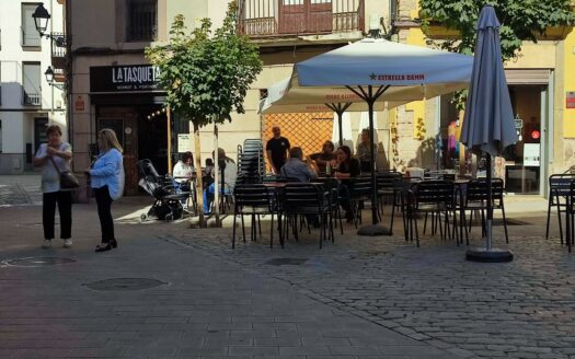 EXP08551, Traspaso de Bar en Pleno Funcionamiento – Plaza del Pueblo, Caldes de Montbui, BARCELONA