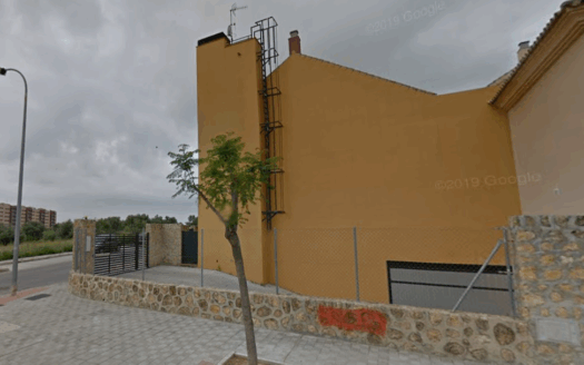 ¡Oportunidad única en Olivar de Quintos en Dos Hermanas! Adosado
